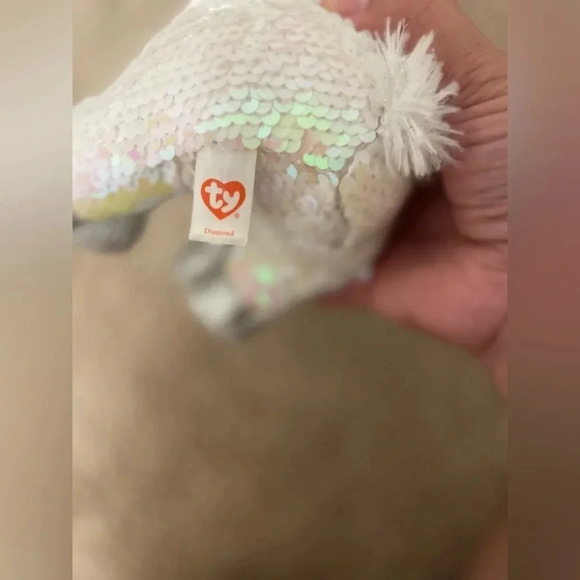 TY FLIPPABLES DIAMOND Unicorn Color Changing Sequins Collectable plush - Picture 3 of 7